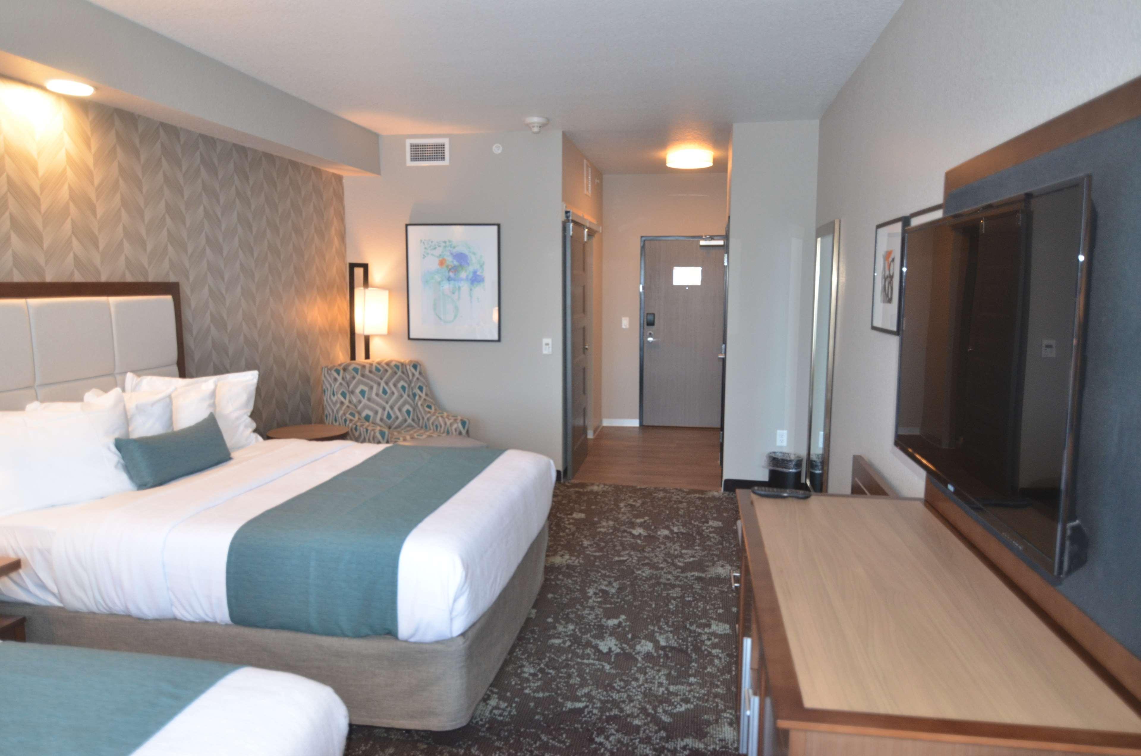 Best Western Premier Ankeny Hotel Exterior foto