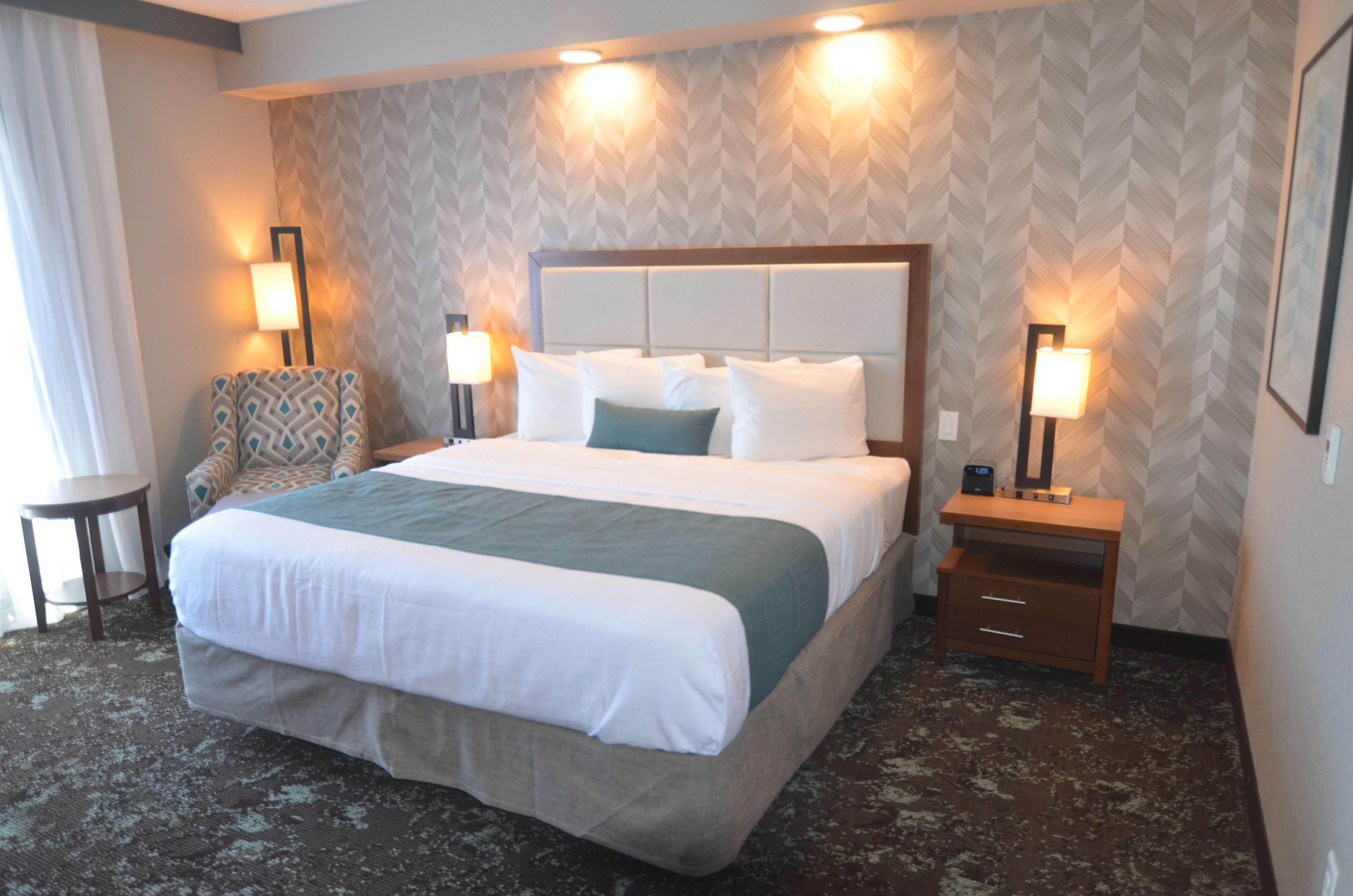 Best Western Premier Ankeny Hotel Exterior foto