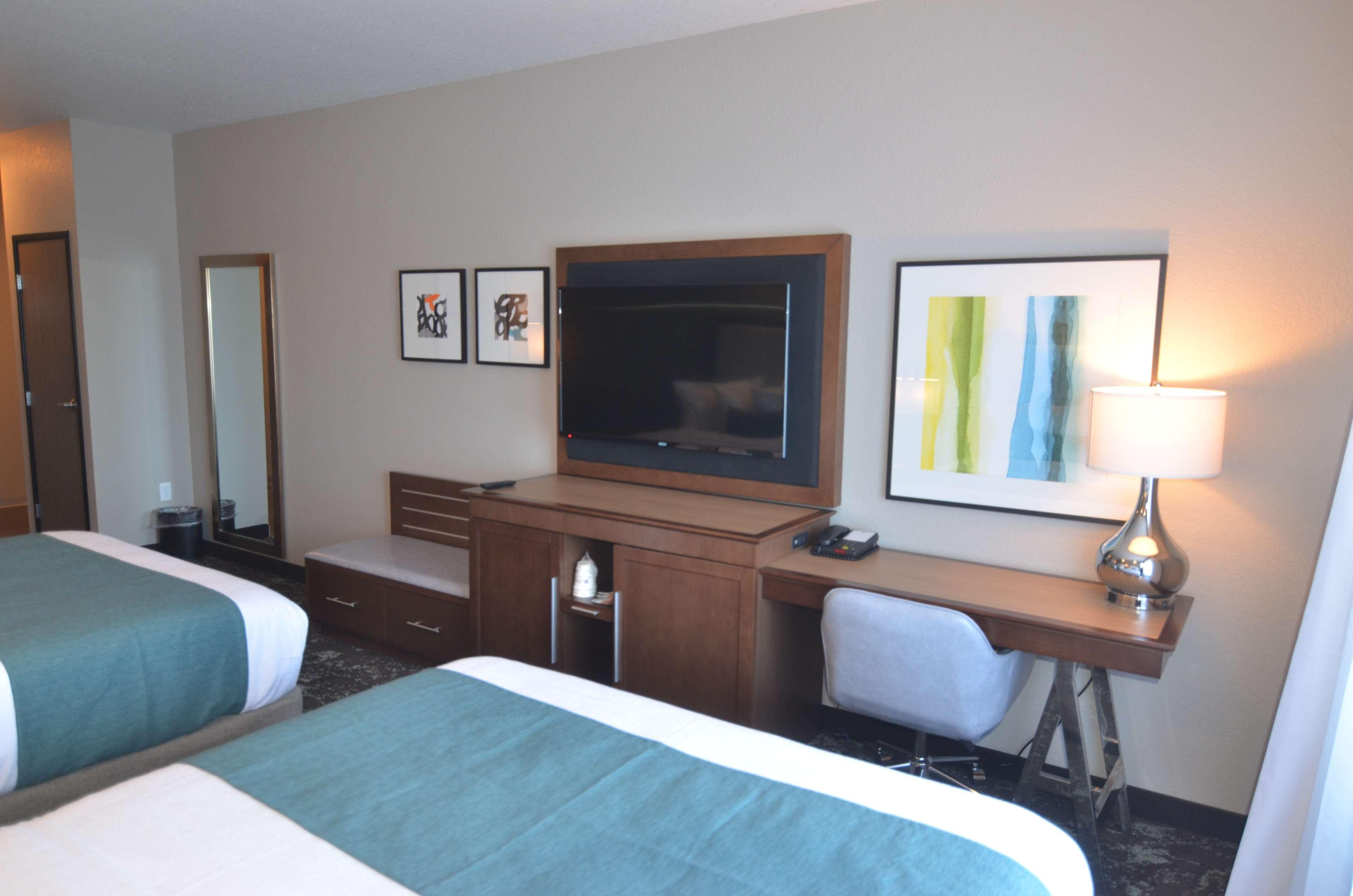 Best Western Premier Ankeny Hotel Exterior foto